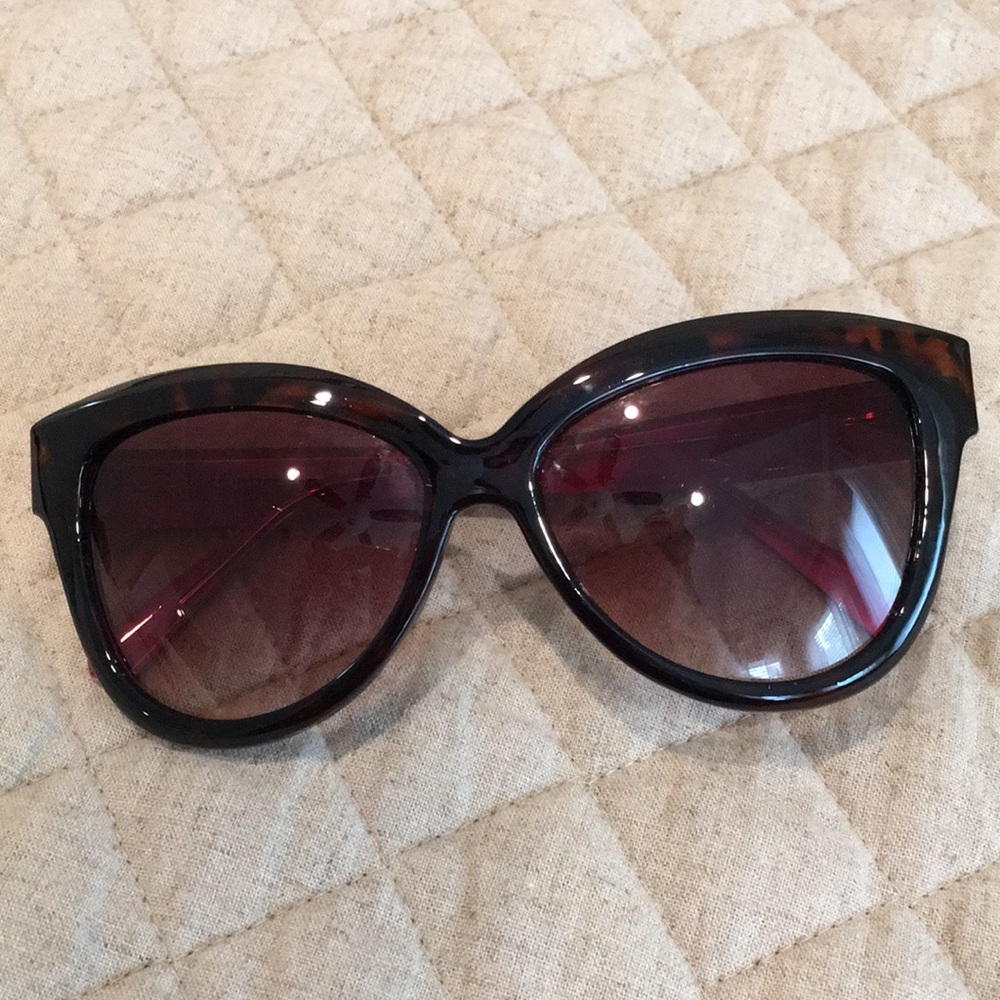 Vice Camuto sunglasses